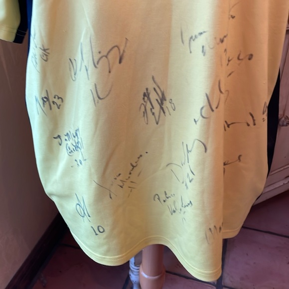 Yellow top - Picture 4 of 5